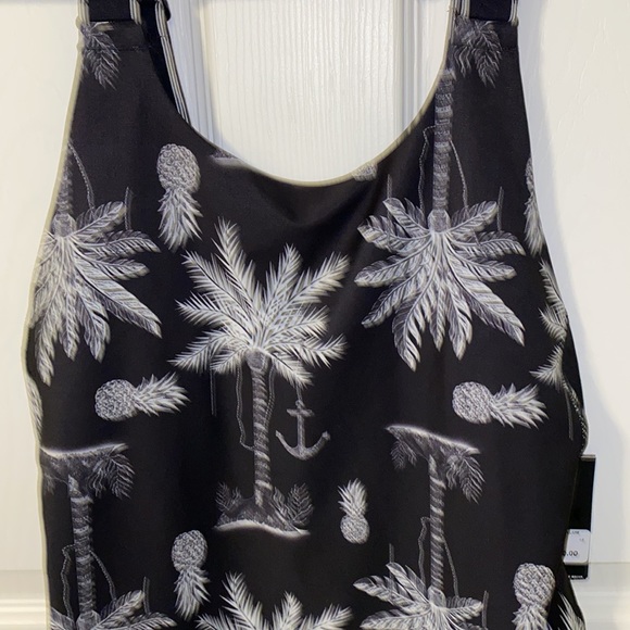 Hurley Quick Dry Asylum One Piece Bathing Suit NWT - Picture 4 of 8